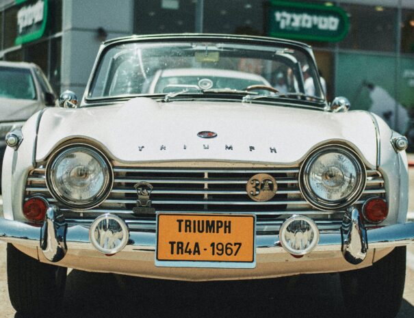 max-simonov-9twIRu2d6J4-unsplash